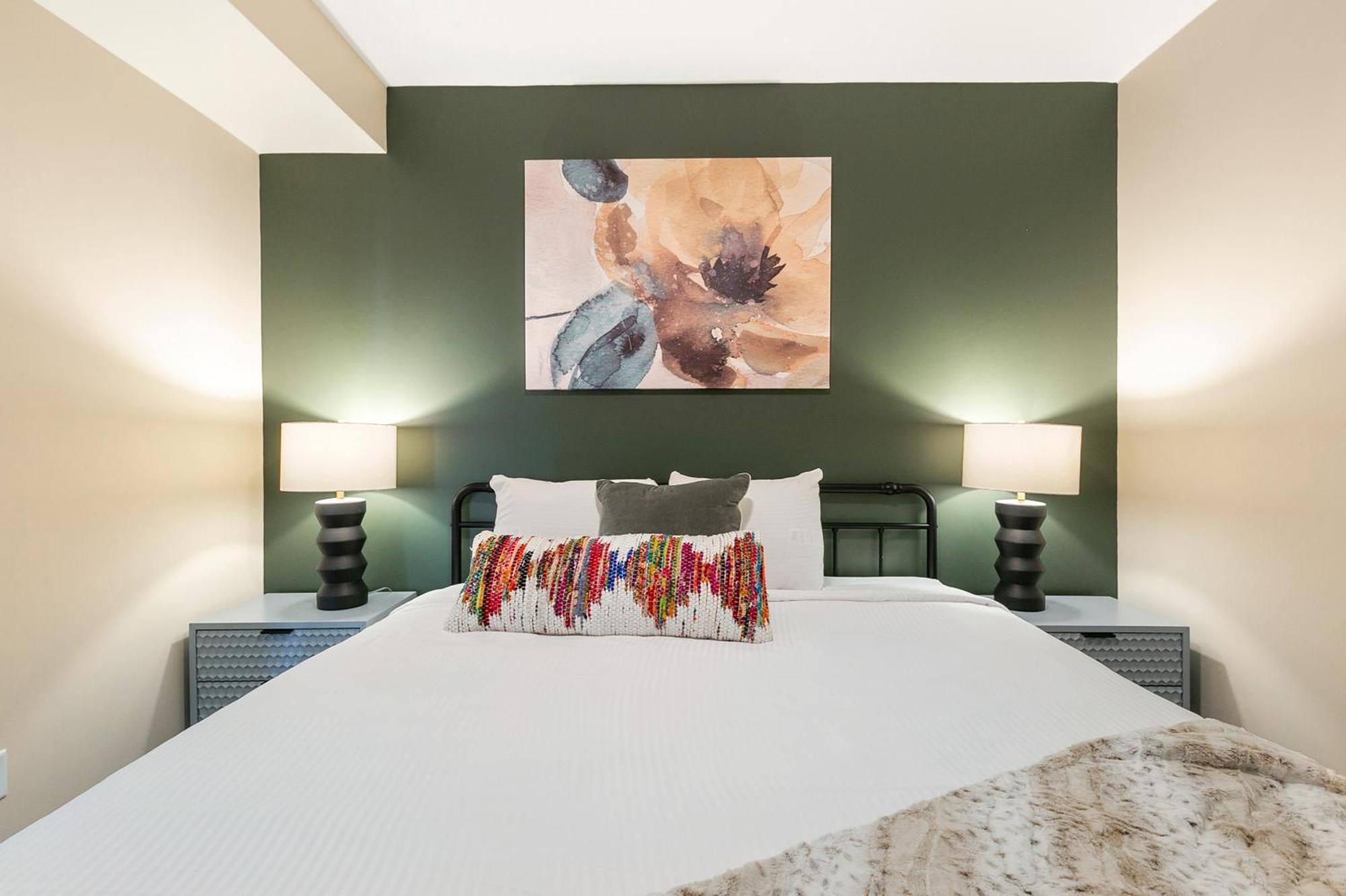 Nola Charm - Luxury 4-Bed Retreat Steps From French Quarter Apartamento Nova Orleães Exterior foto