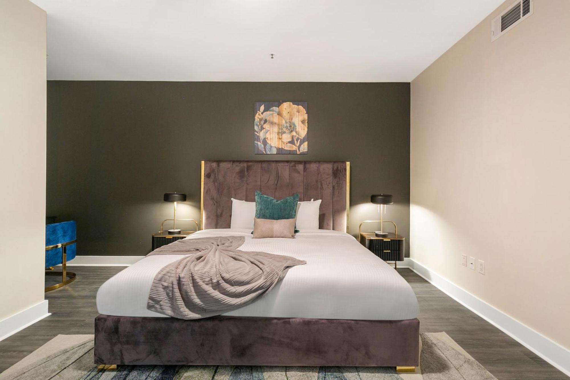 Nola Charm - Luxury 4-Bed Retreat Steps From French Quarter Apartamento Nova Orleães Exterior foto