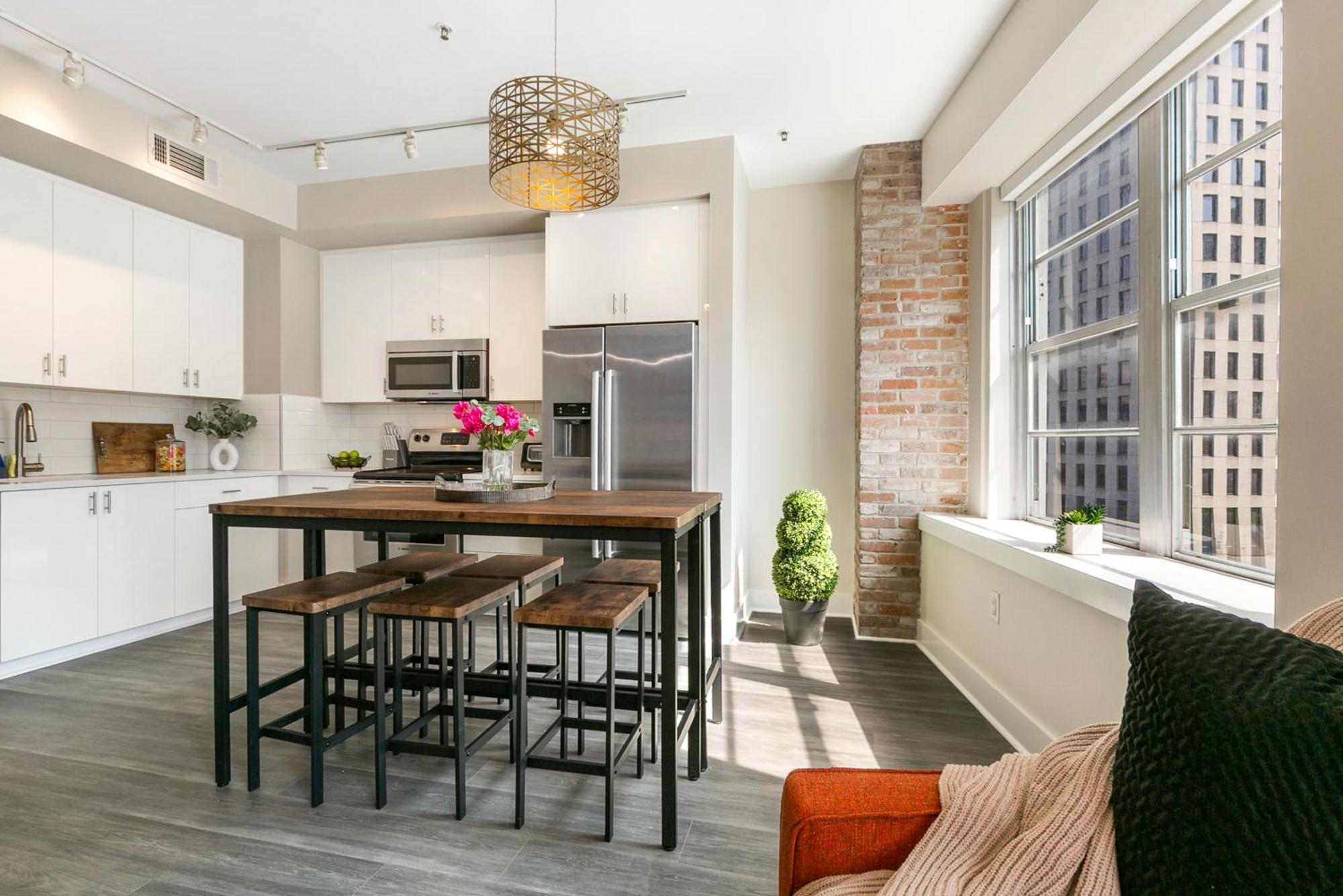 Nola Charm - Luxury 4-Bed Retreat Steps From French Quarter Apartamento Nova Orleães Exterior foto